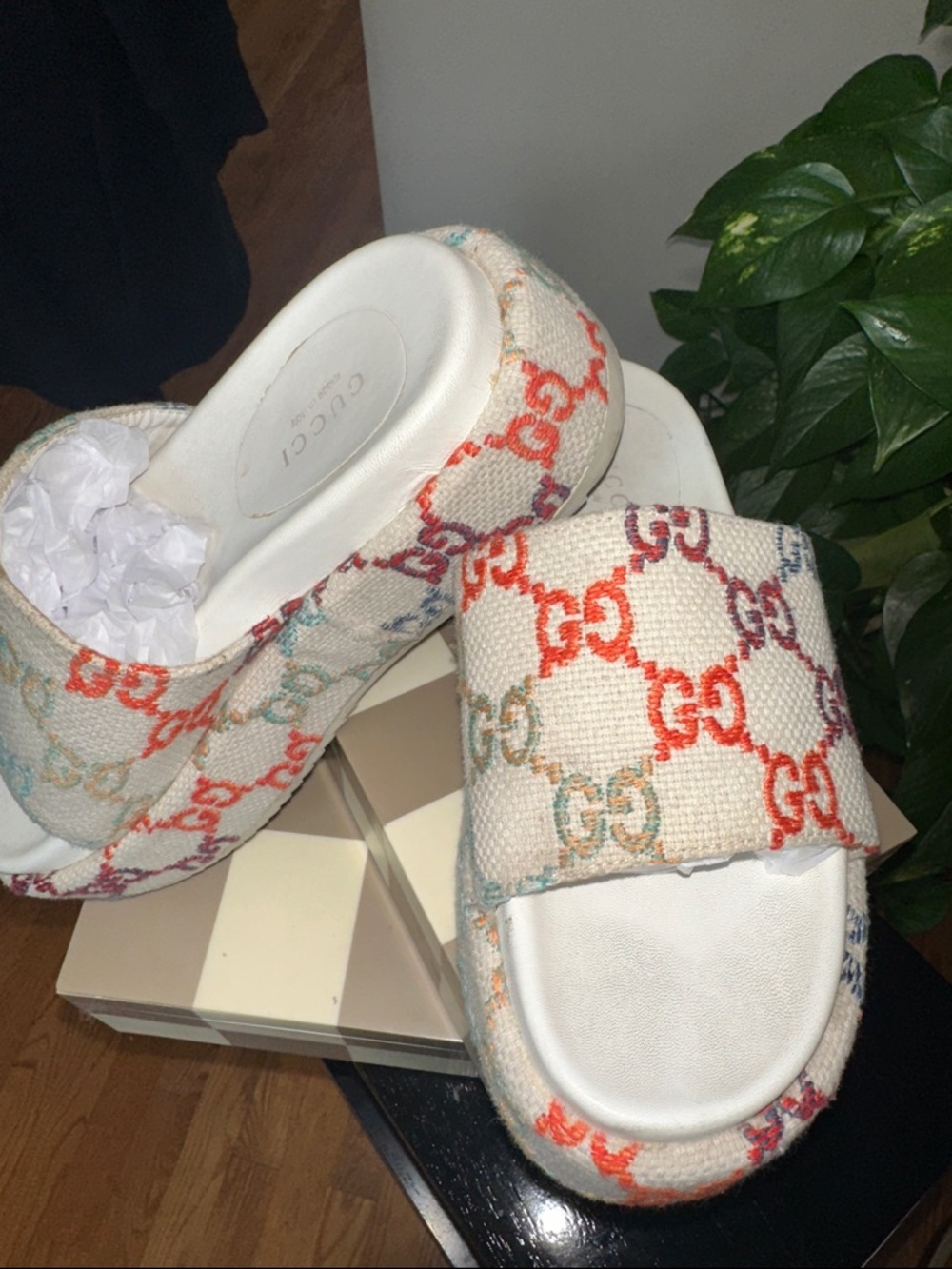 Gucci Multicolor GG Canvas Platform Slides - Ivory Base size 9 used condition 🩵 - Picture 3 of 16